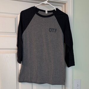 Orangtheory Gray and Black Raglan Sleeve Shirt